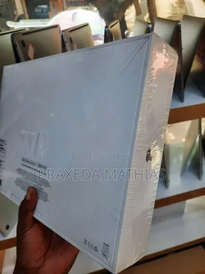 New Laptop Apple MacBook Air 2020 M1 8GB Apple M1 SSD 256GB