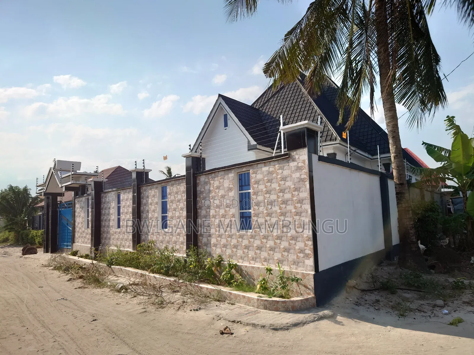 Furnished 5bdrm Apartment in Chamazi Kanisani, Mbagala for sale