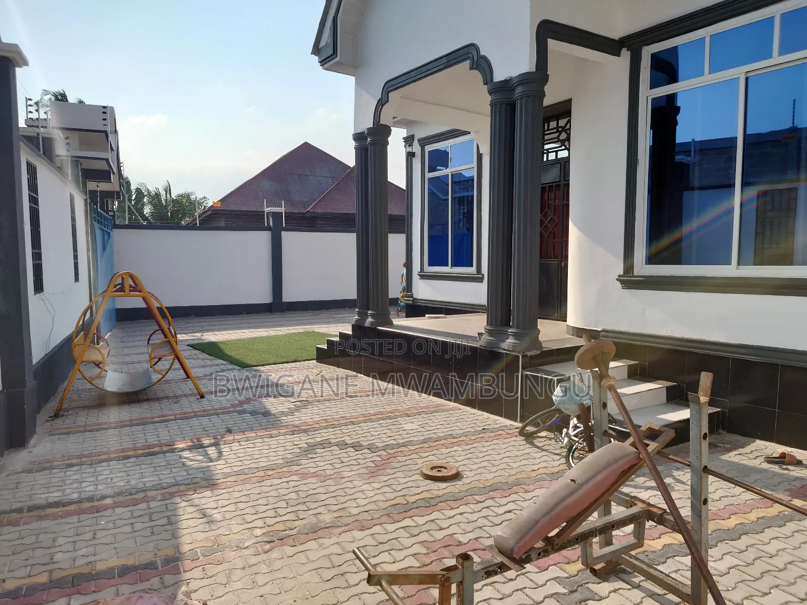 Furnished 5bdrm Apartment in Chamazi Kanisani, Mbagala for sale