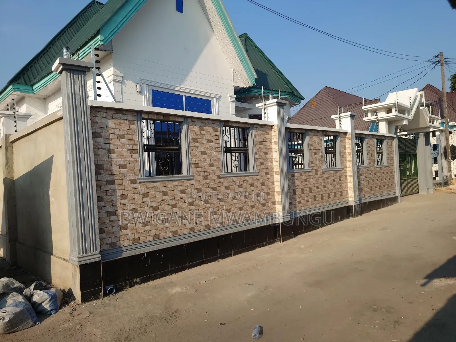 Furnished 5bdrm Apartment in Chamazi Kwa Mkongo, Mbagala for sale
