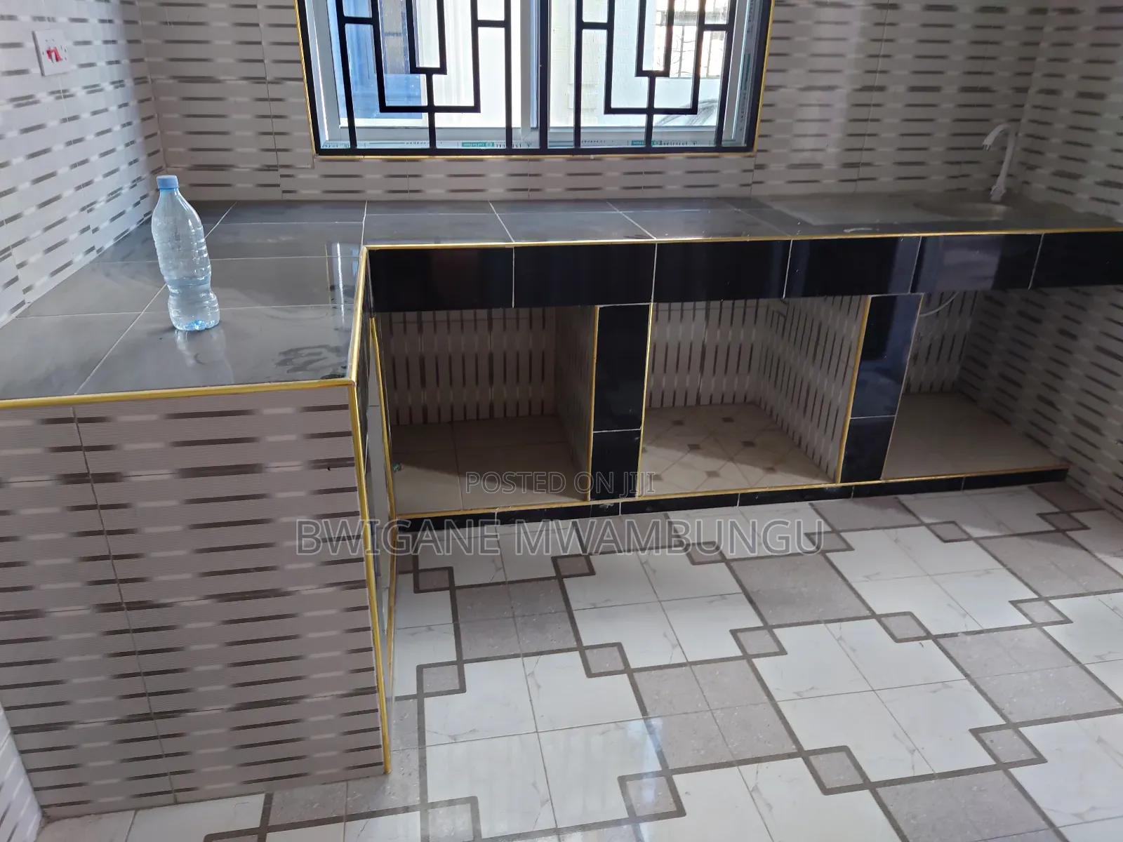 Furnished 5bdrm Apartment in Chamazi Kwa Mkongo, Mbagala for sale