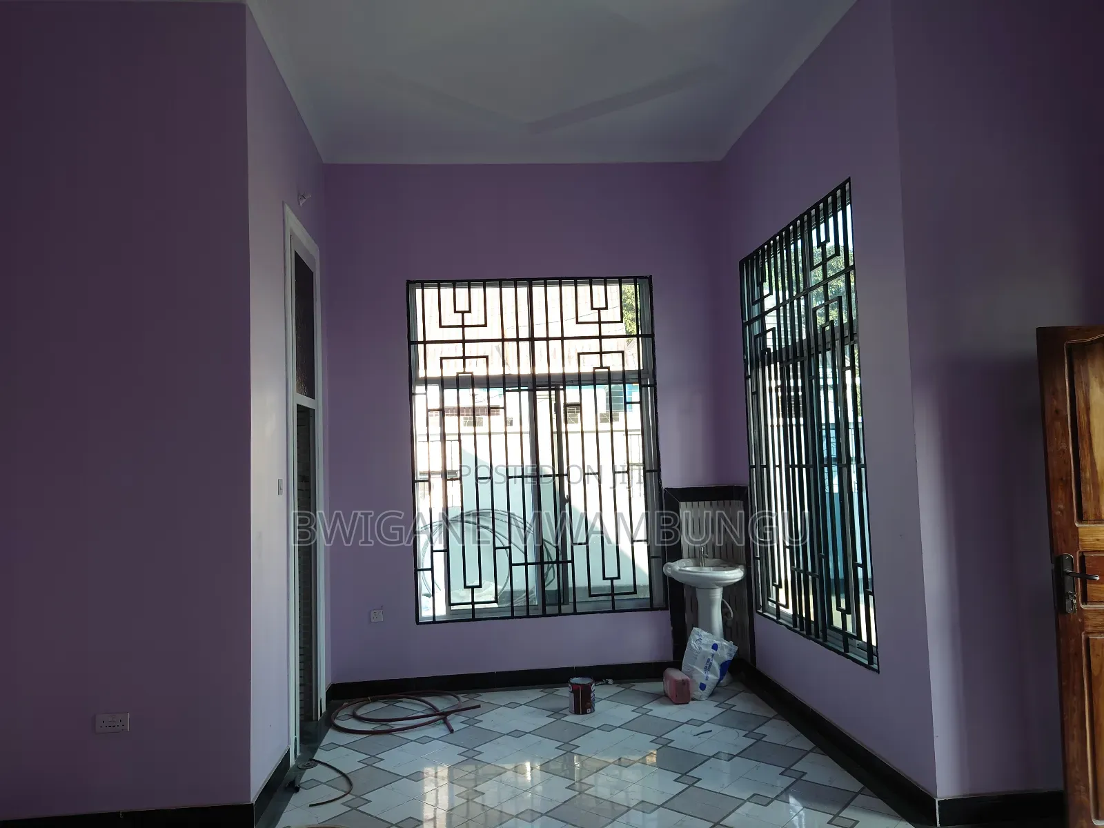 Furnished 5bdrm Apartment in Chamazi Kwa Mkongo, Mbagala for sale