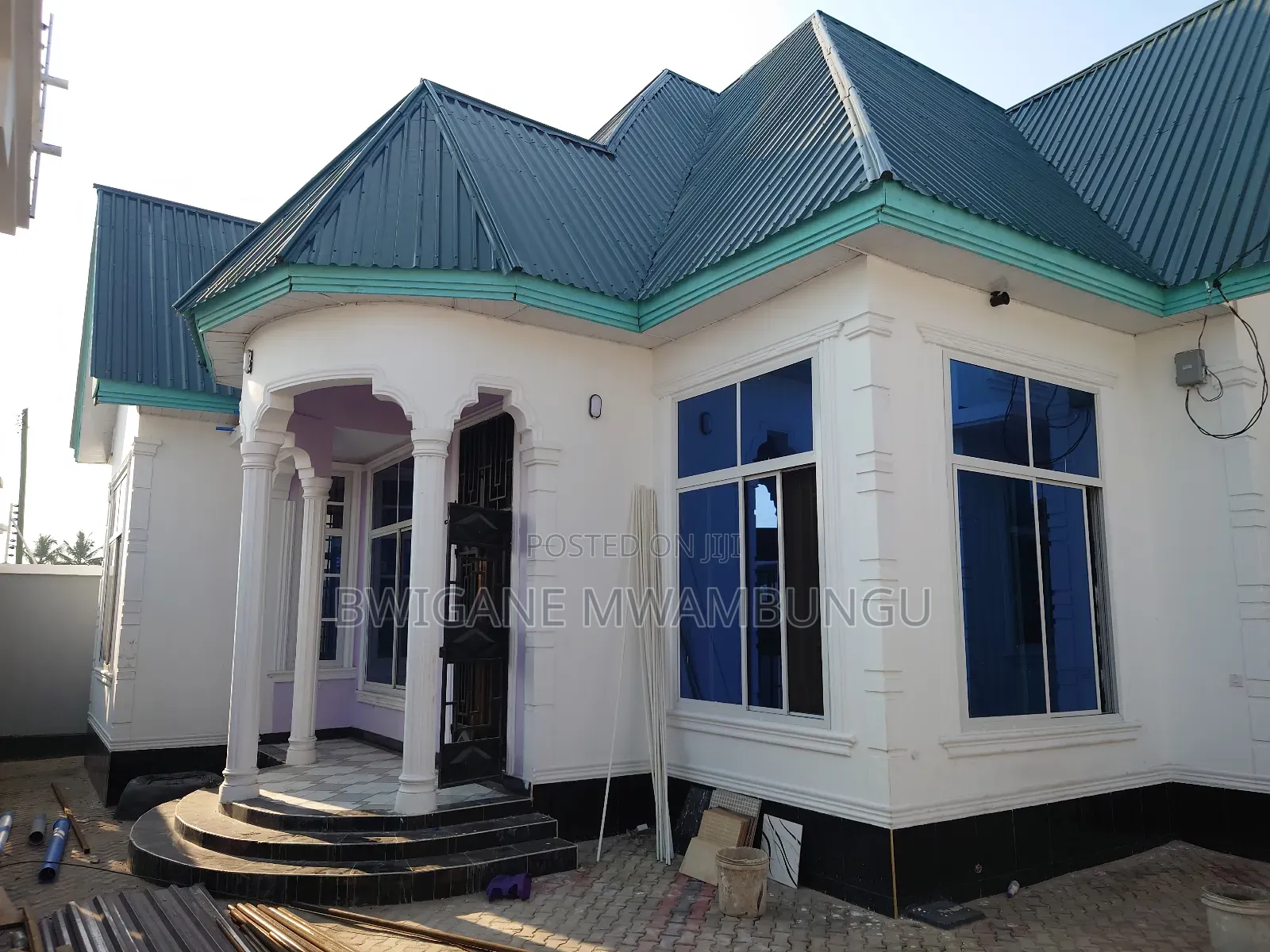 Furnished 5bdrm Apartment in Chamazi Kwa Mkongo, Mbagala for sale