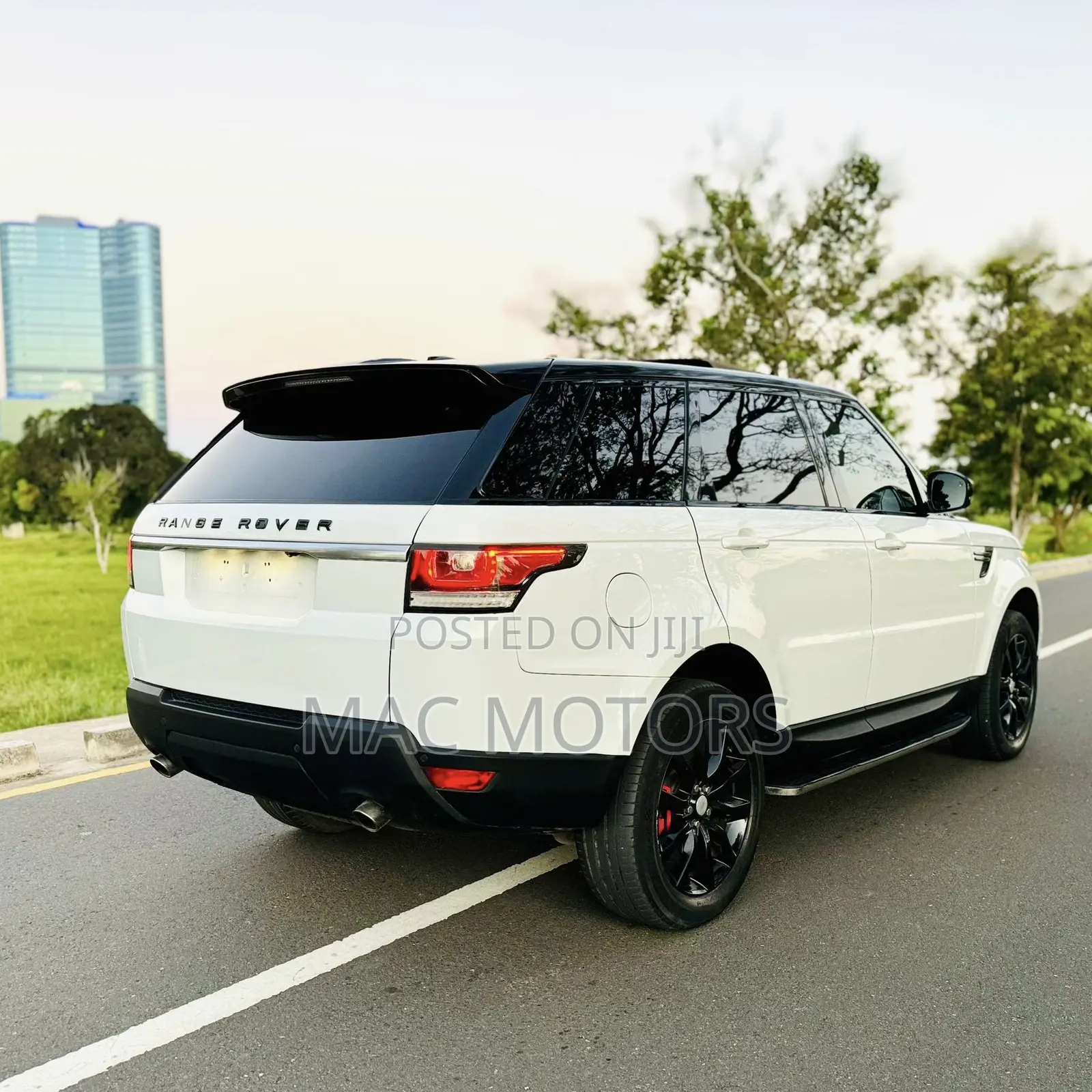 Land Rover Range Rover Sport HSE 4x4 (3.0L 6cyl 8A) 2014 White