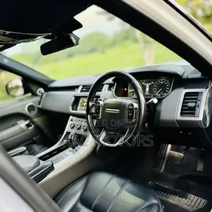 Land Rover Range Rover Sport HSE 4x4 (3.0L 6cyl 8A) 2014 White