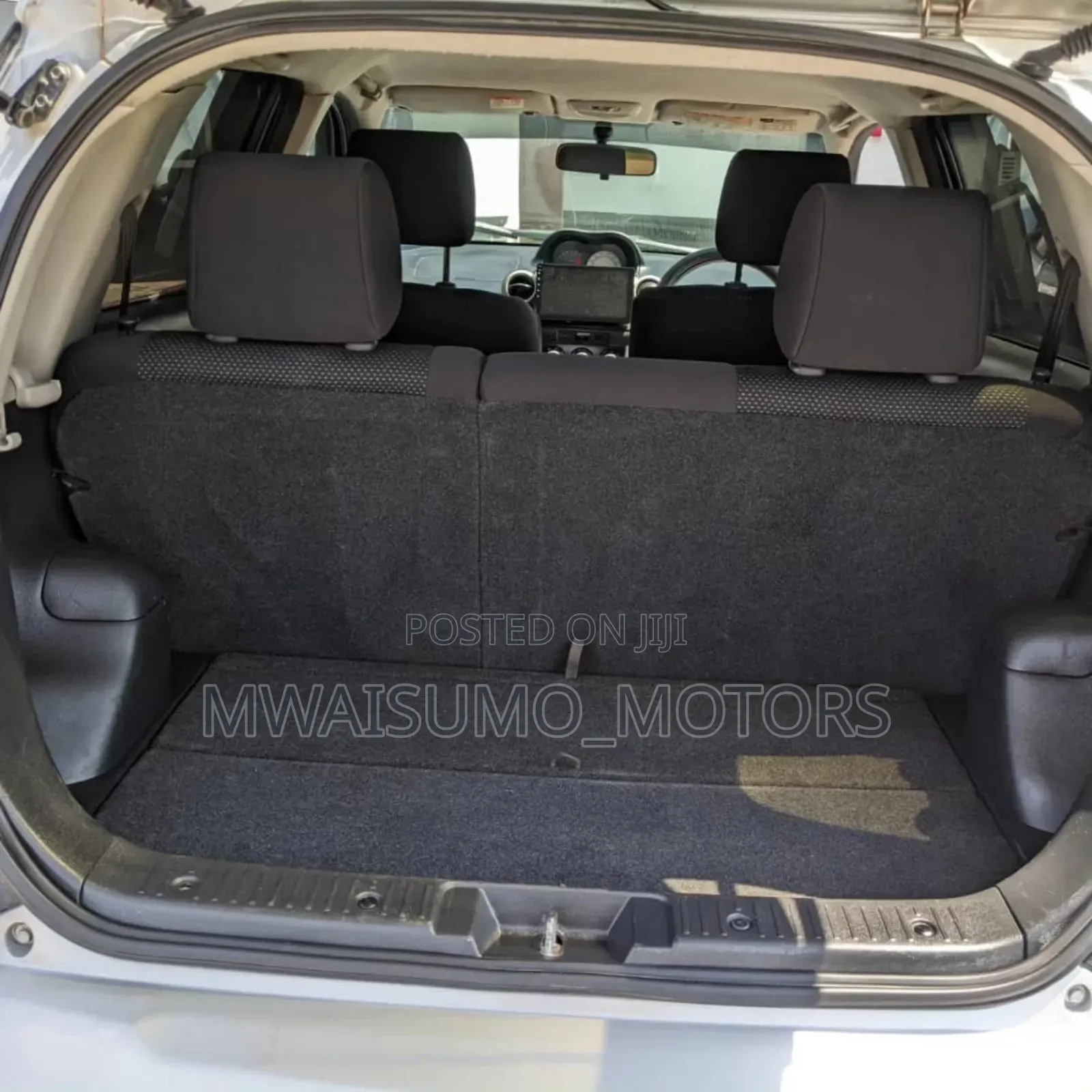Toyota IST 2002 Silver