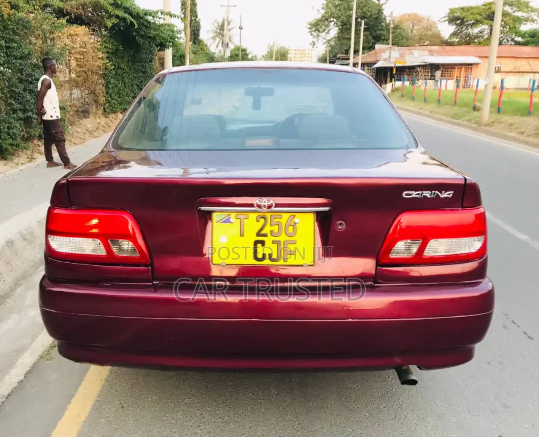 Toyota Carina 1.5 FWD Sedan 2001 Red