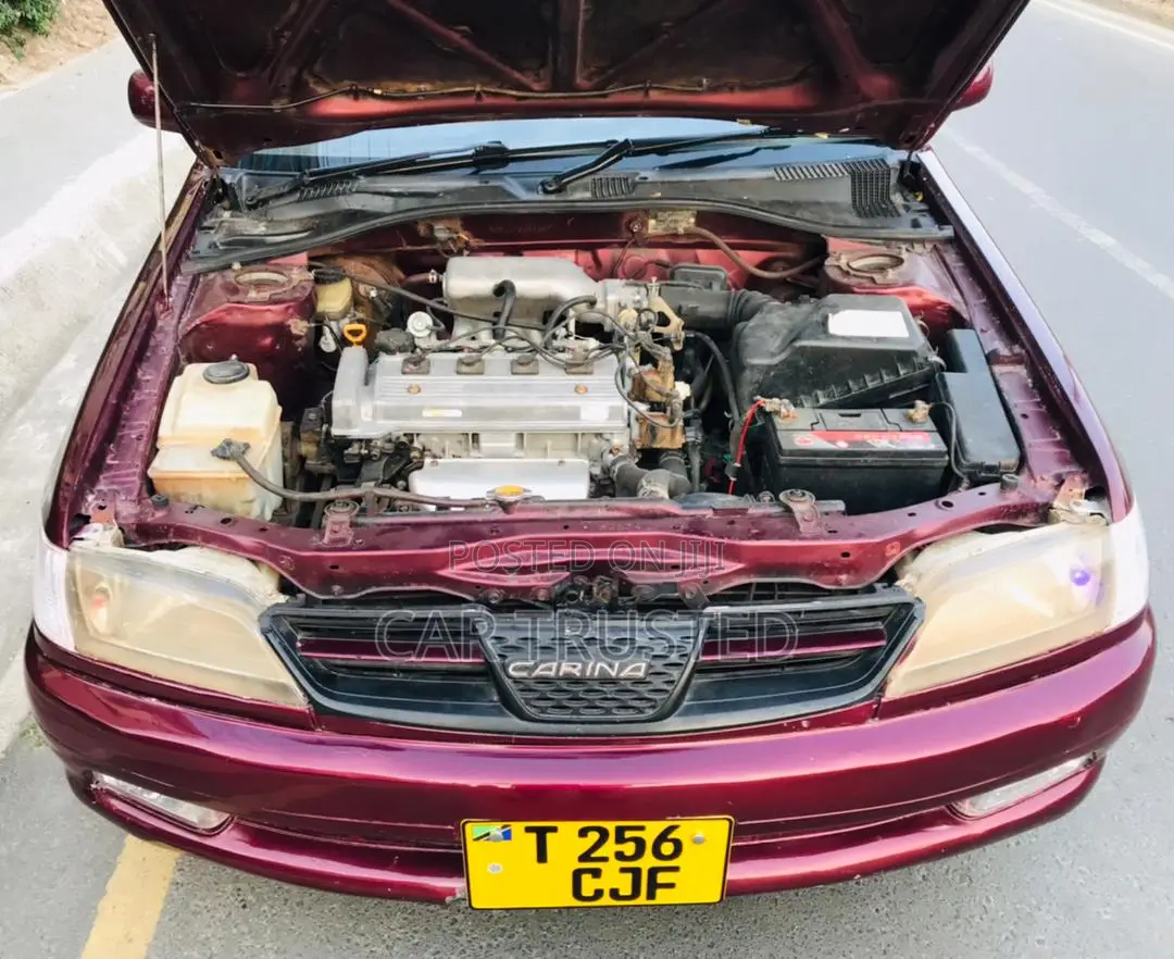 Toyota Carina 1.5 FWD Sedan 2001 Red