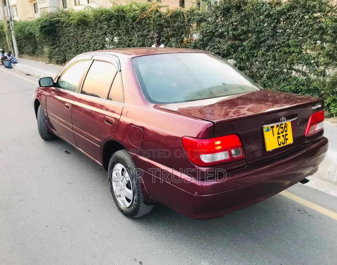 Toyota Carina 1.5 FWD Sedan 2001 Red