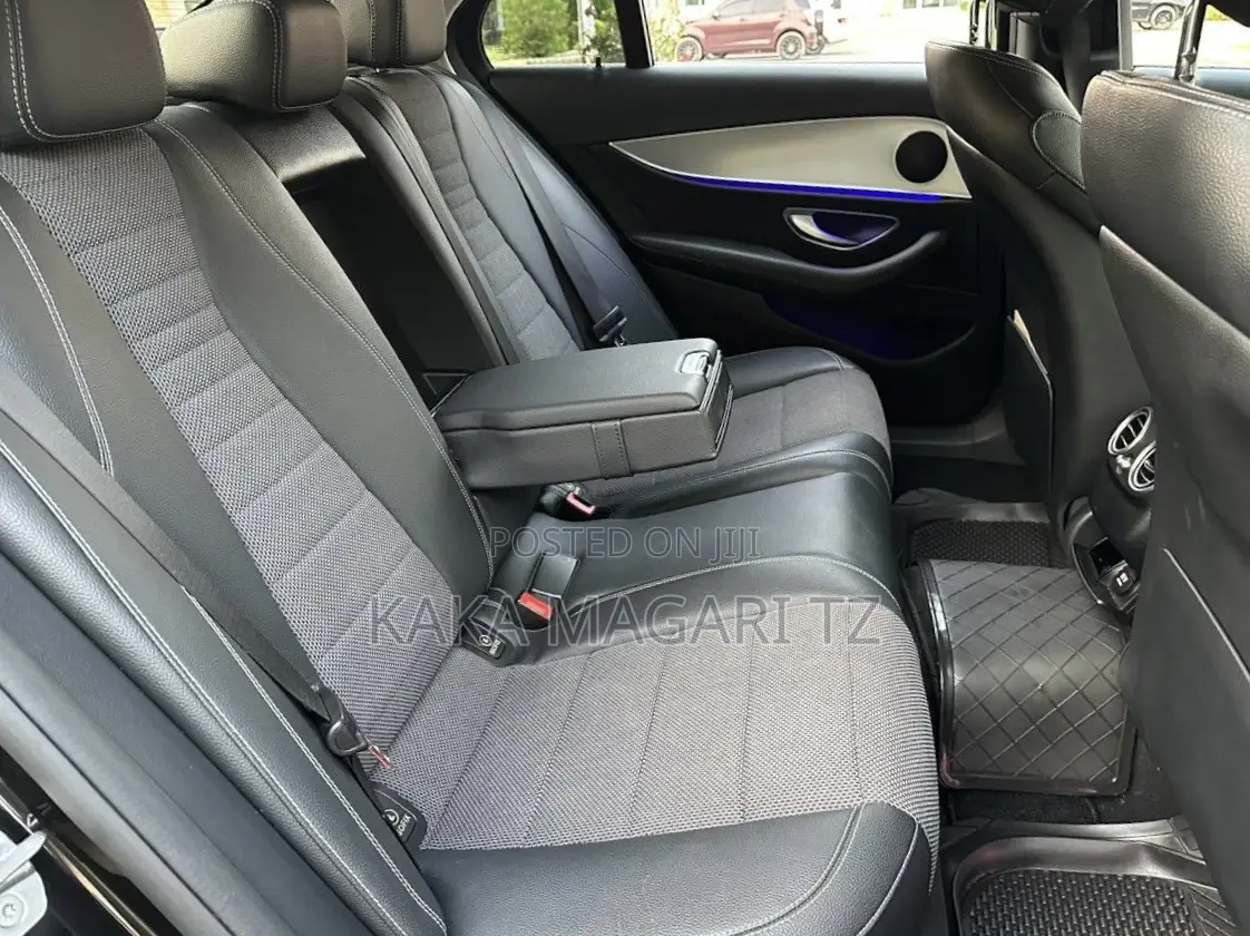 Mercedes-Benz E200 2017 Black