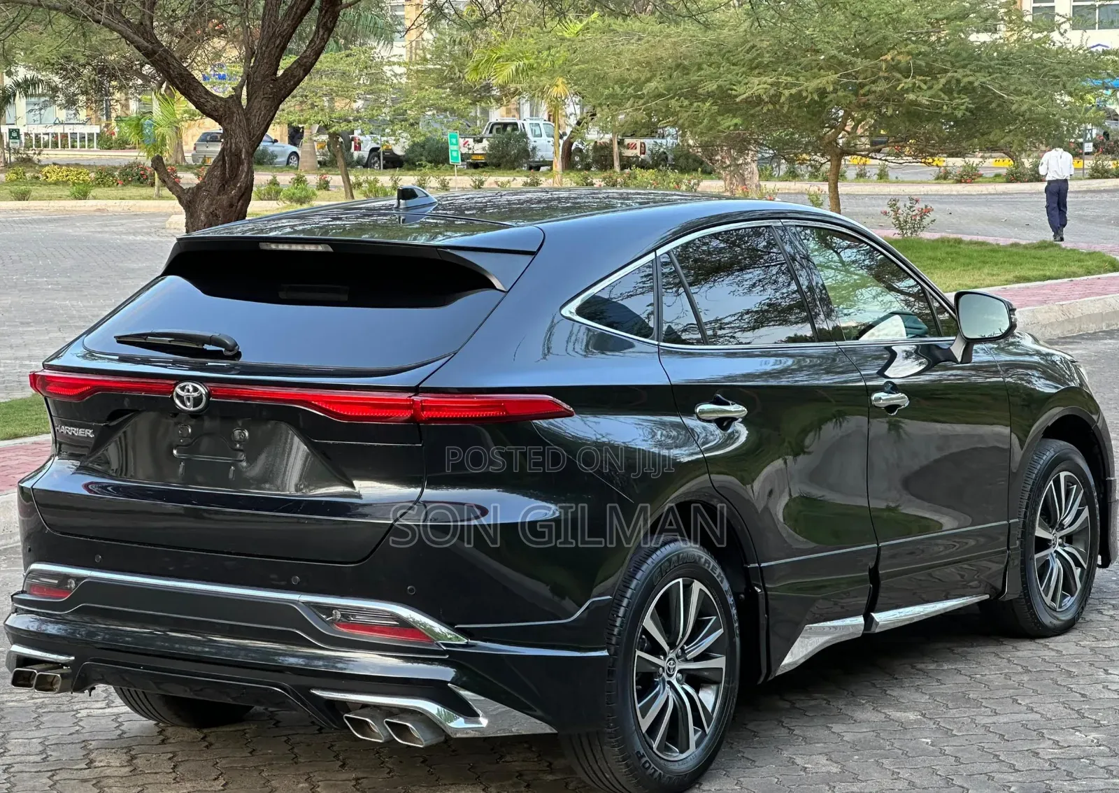 Toyota Harrier 2022 Black