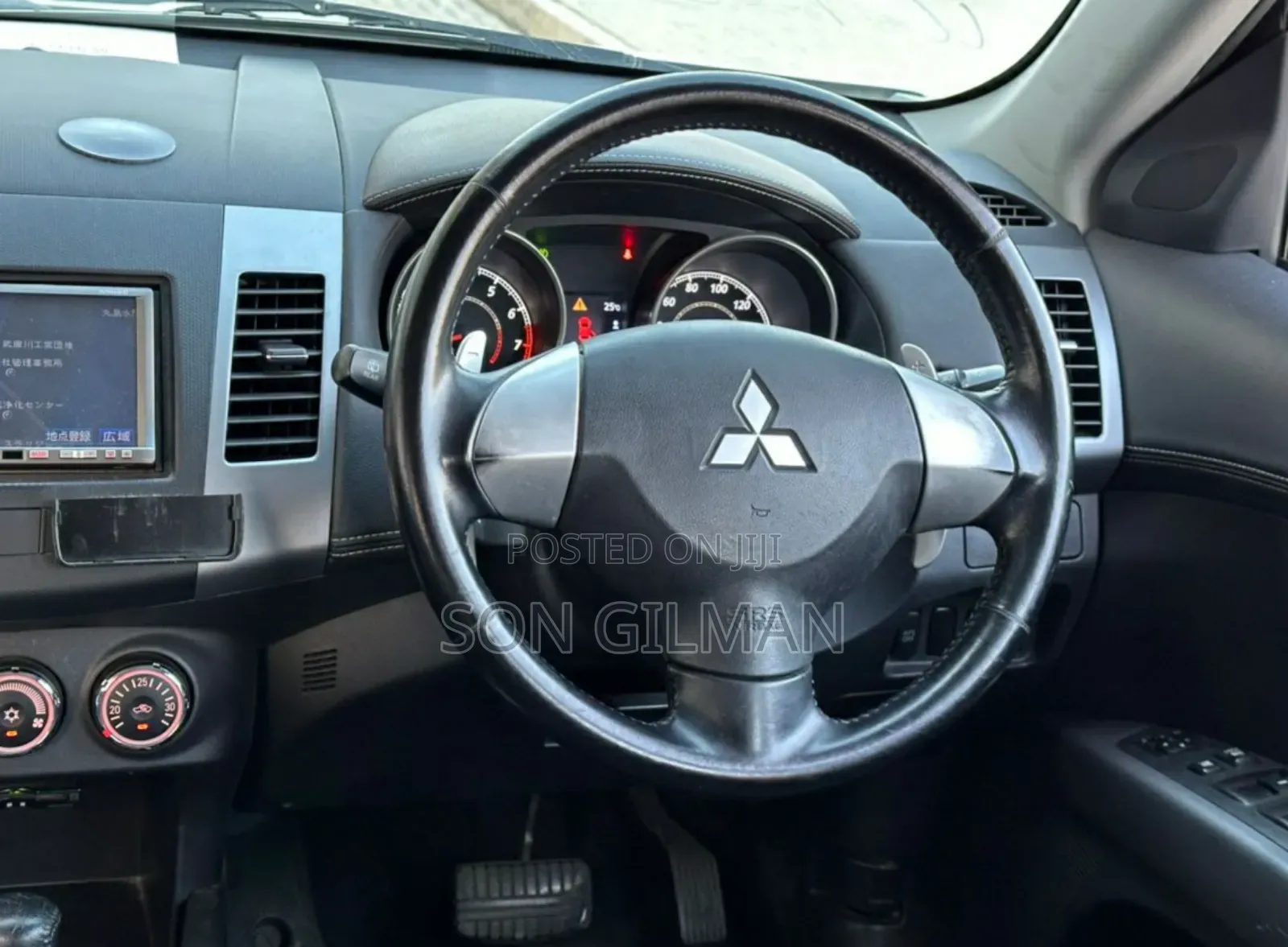 Mitsubishi Outlander 2011 Pearl