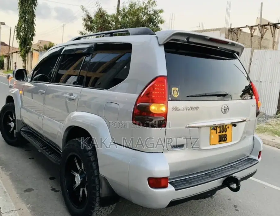Toyota Land Cruiser Prado 2003 Silver