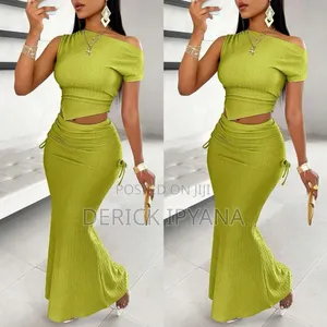 New 2pcs Top Na Skirts