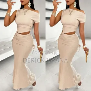New 2pcs Top Na Skirts