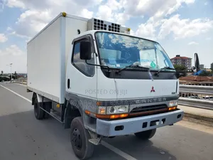 Mitsubishi Fuso Canter 1999 White