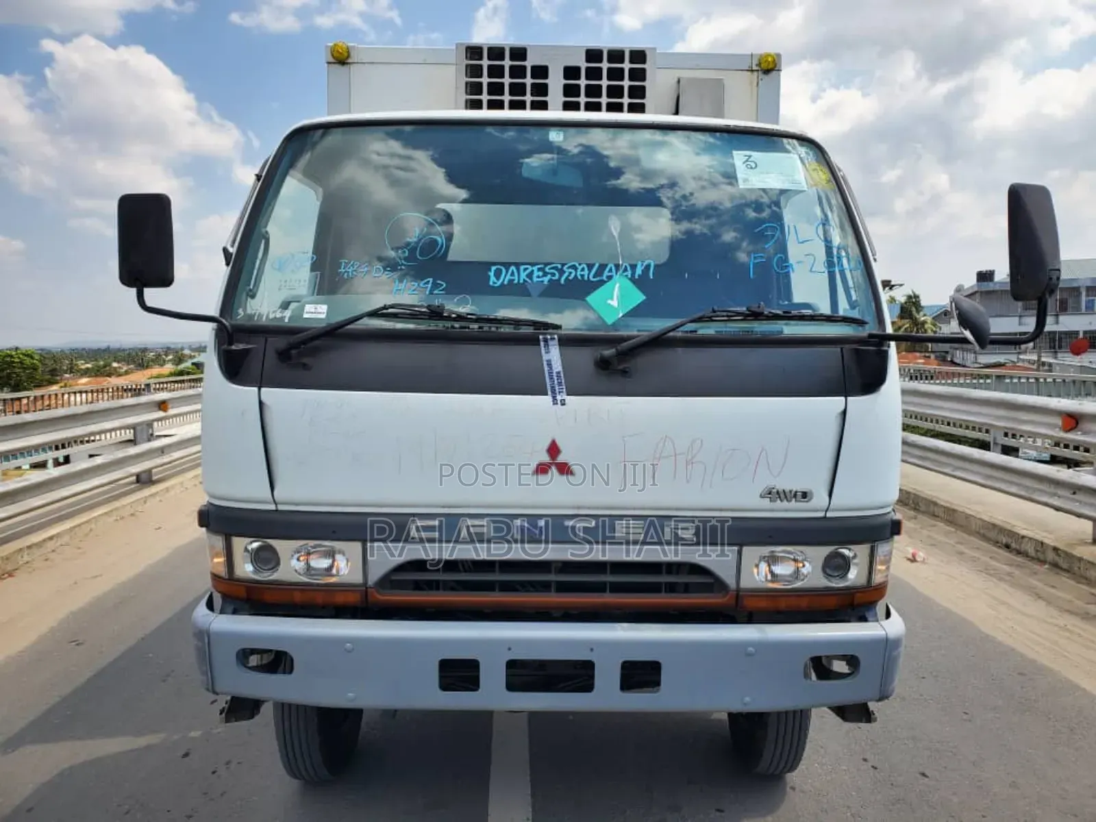 Mitsubishi Fuso Canter 1999 White