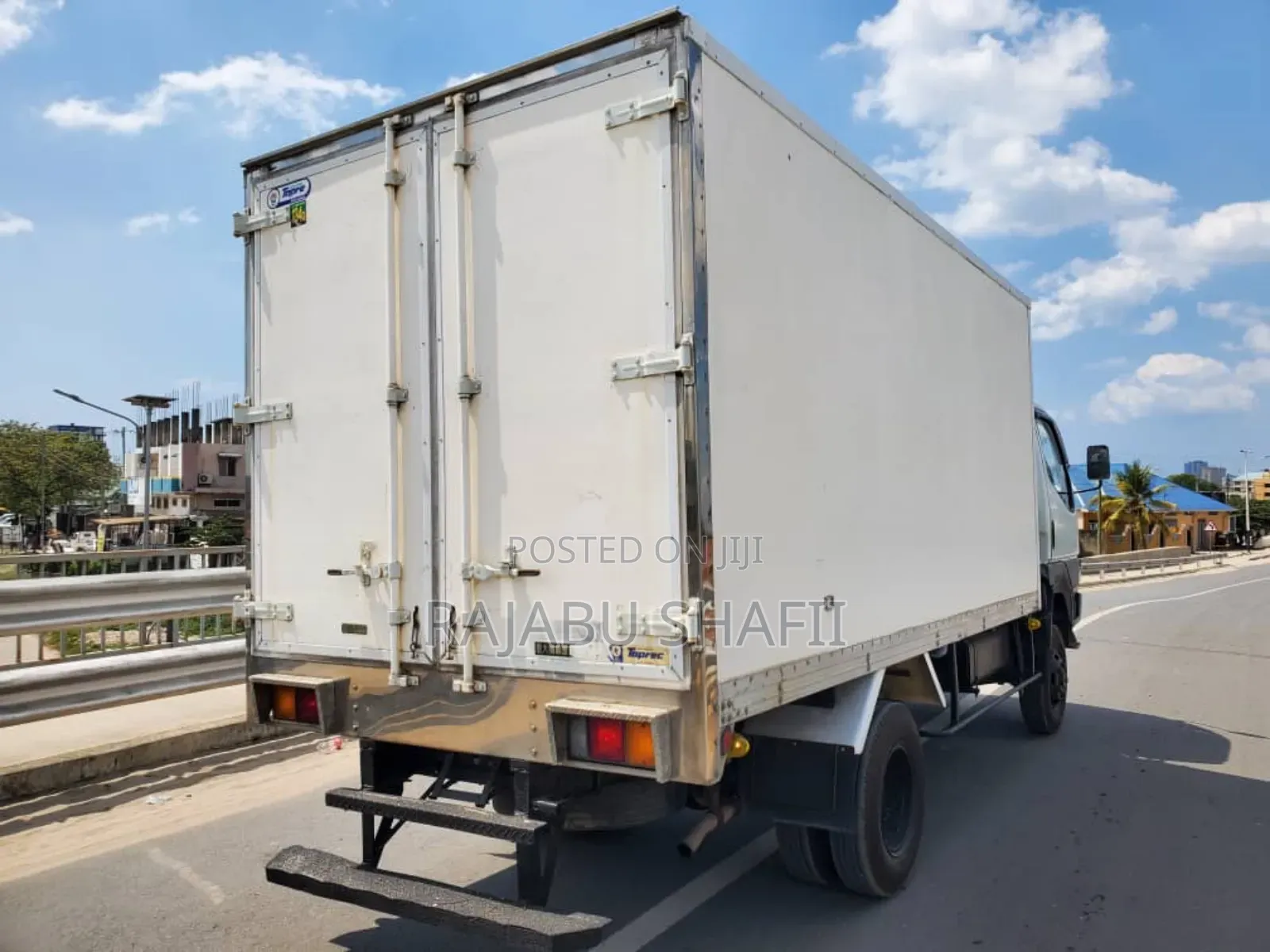 Mitsubishi Fuso Canter 1999 White