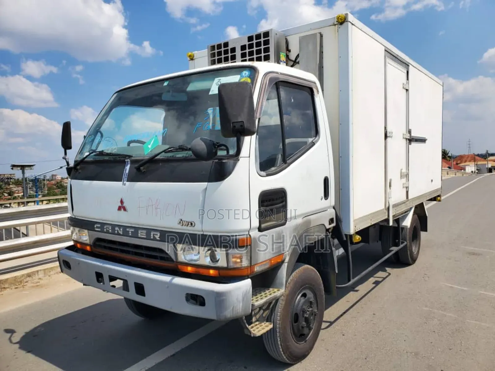 Mitsubishi Fuso Canter 1999 White