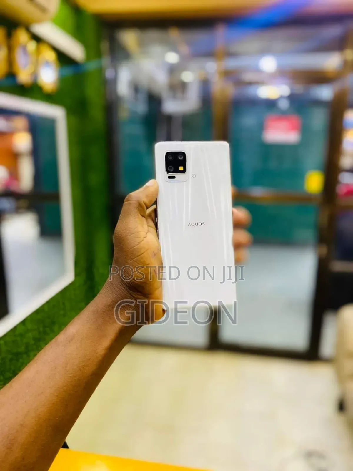 Sharp Aquos zero6 128 GB White
