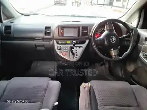 Toyota Wish 2005 Blue