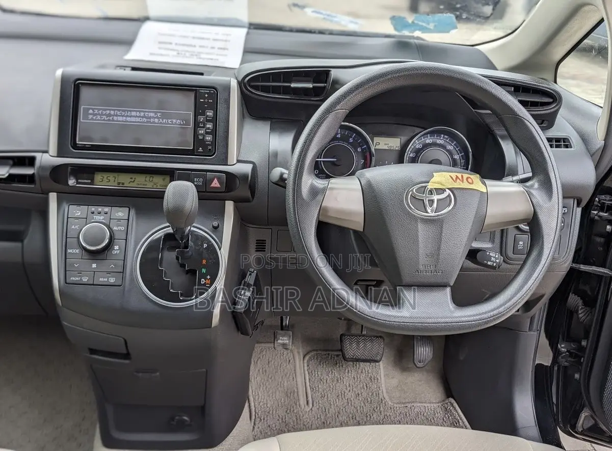 Toyota Wish 2012 Black