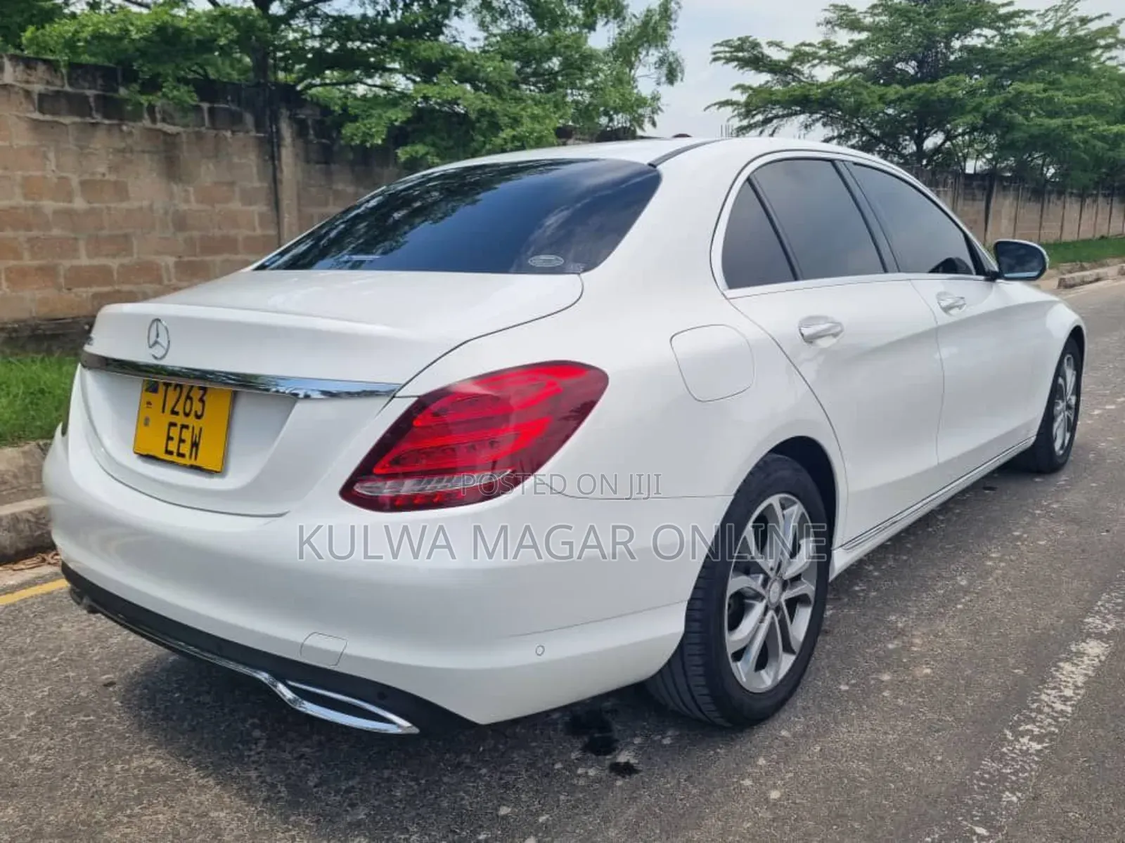 Mercedes-Benz C220 2015 White