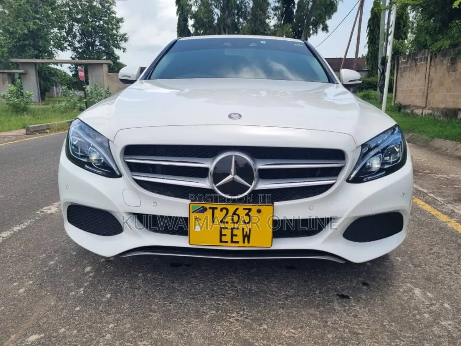 Mercedes-Benz C220 2015 White