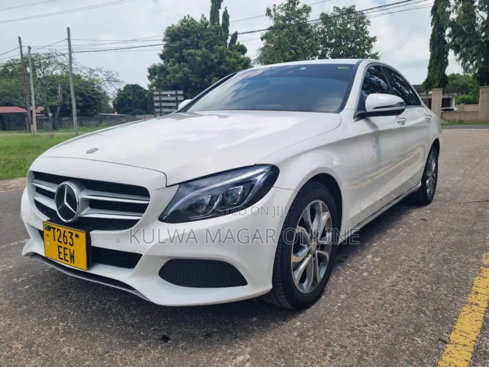 Mercedes-Benz C220 2015 White