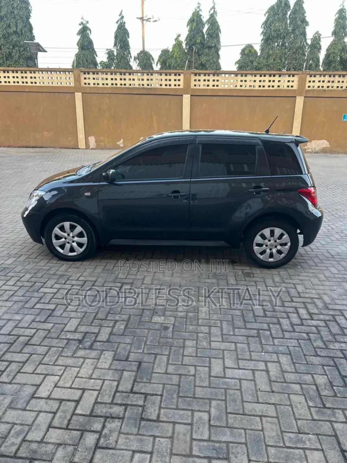 Toyota IST 2003 Black
