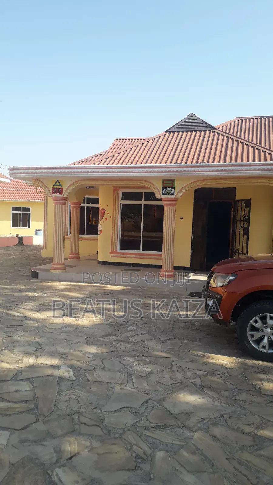 20bdrm Apartment in Madale Usalama, Goba for sale