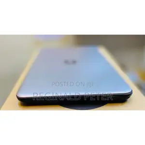 Laptop HP 8GB AMD A4 HDD+SSD 500GB