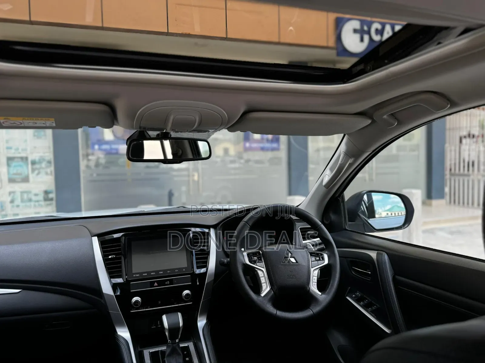 Mitsubishi Pajero 2021 White