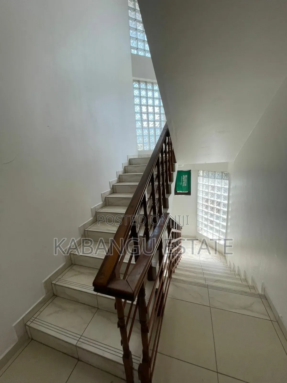 Furnished 4bdrm Villa in Ada Estates for rent