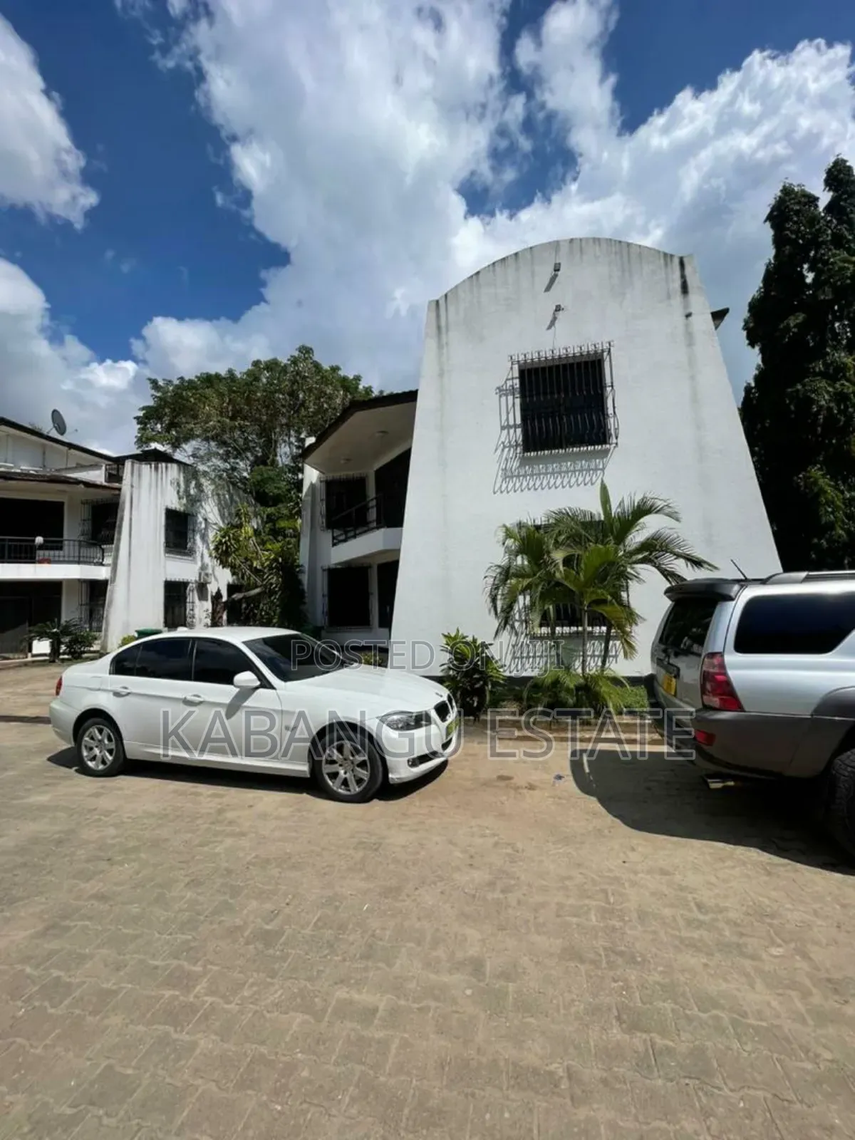 Furnished 4bdrm Villa in Ada Estates for rent