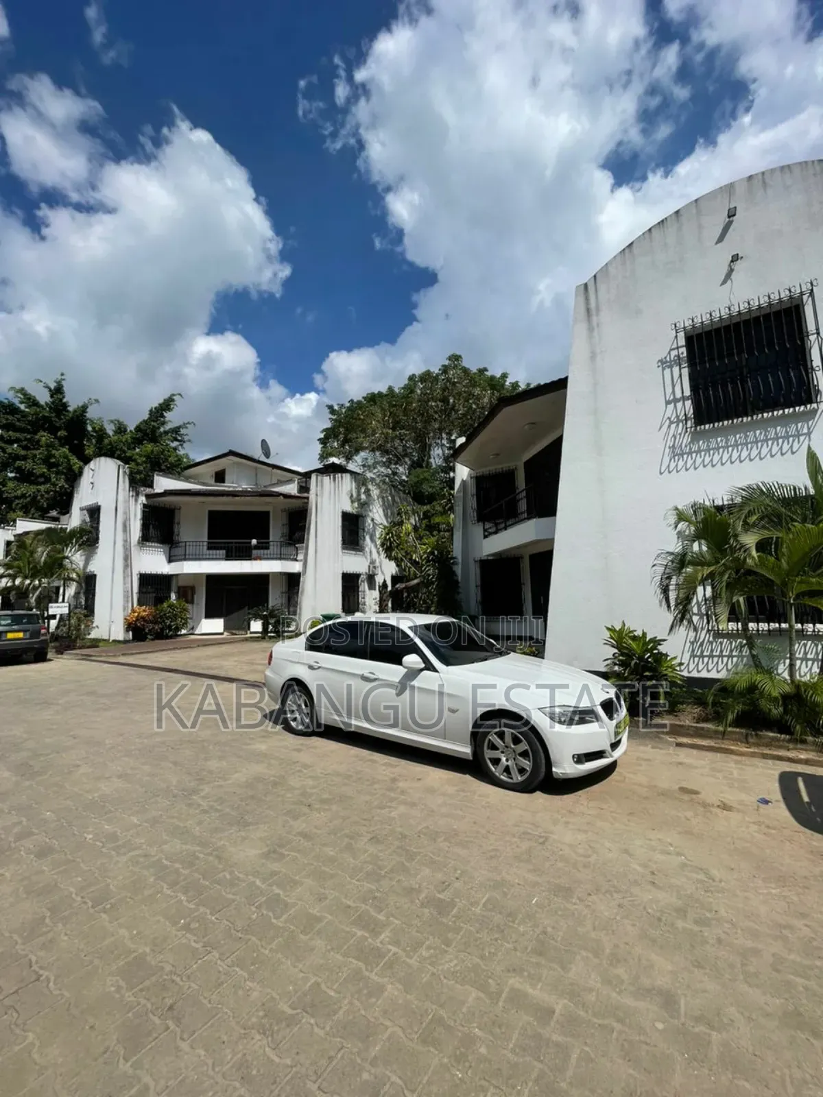 Furnished 4bdrm Villa in Ada Estates for rent