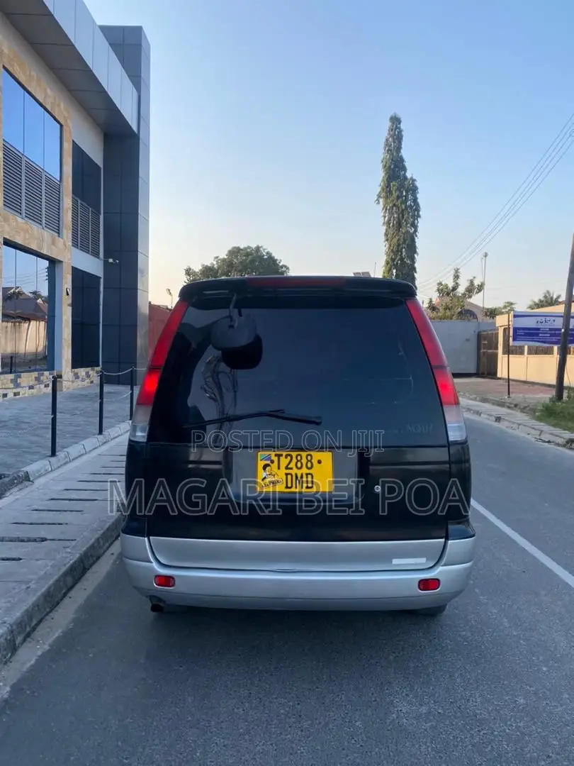 Toyota Noah 2003 Black
