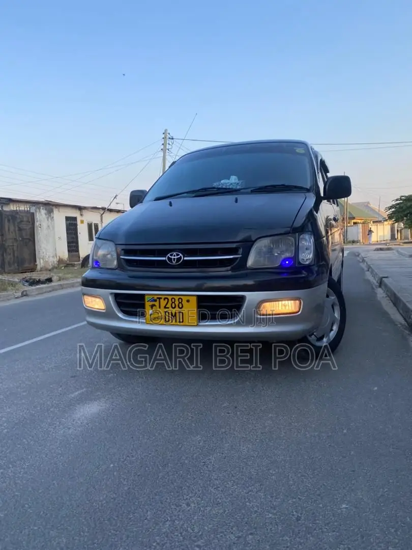 Toyota Noah 2003 Black