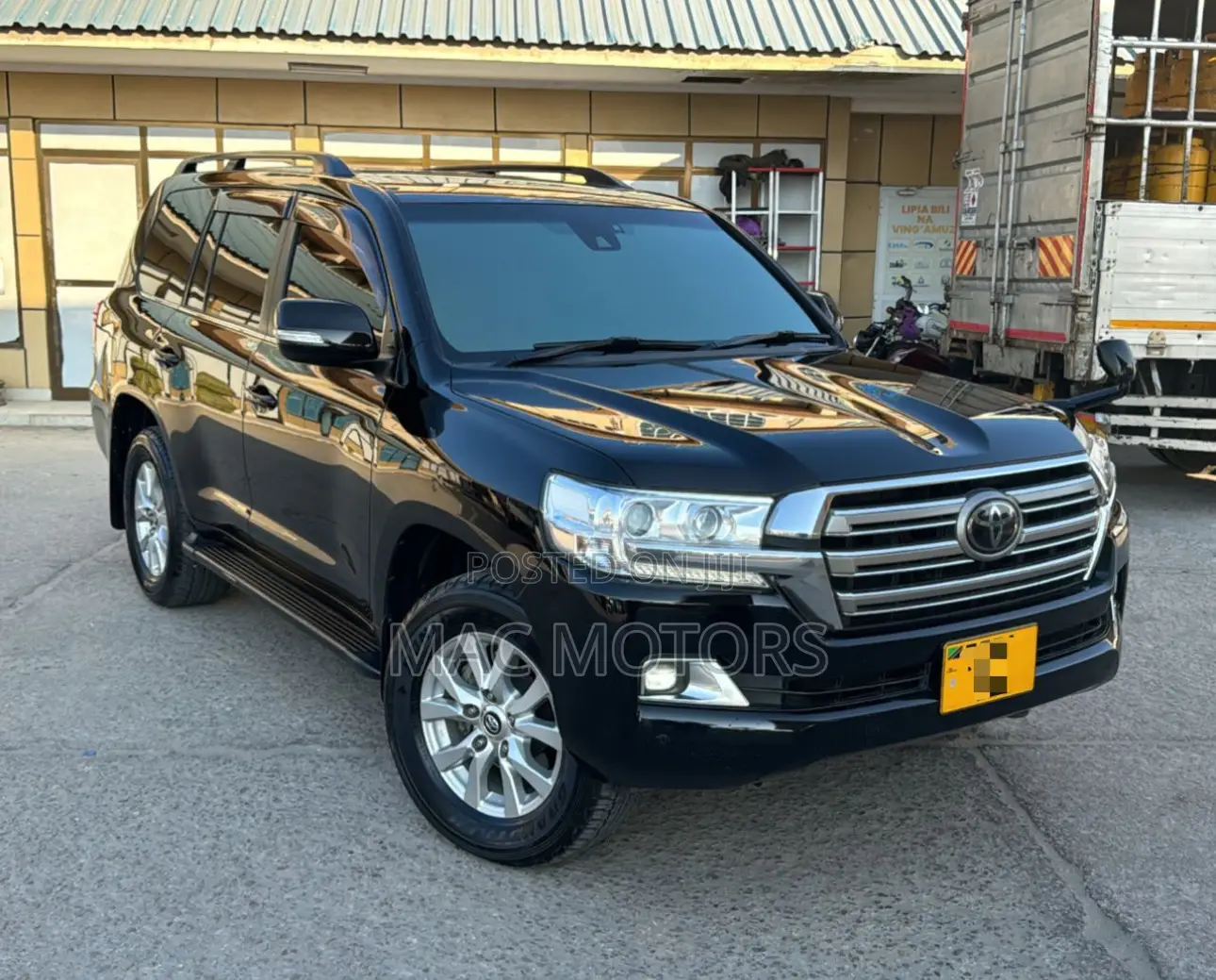 Toyota Land Cruiser 4.5 V8 VXR 2018 Black