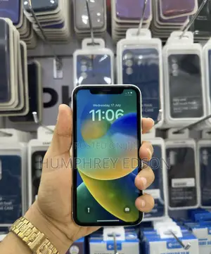 Apple iPhone XR 128 GB White