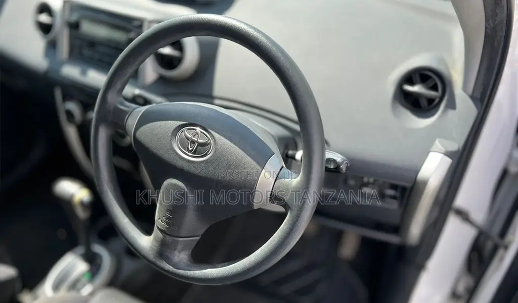 Toyota IST 2003 Pearl