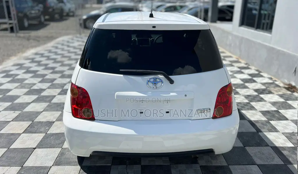 Toyota IST 2003 Pearl