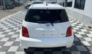 Toyota IST 2003 Pearl