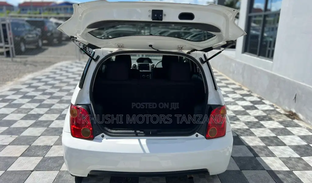 Toyota IST 2003 Pearl