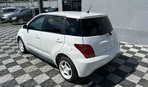Toyota IST 2003 Pearl