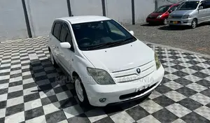 Toyota IST 2003 Pearl