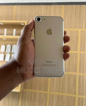 Apple iPhone 7 32 GB White