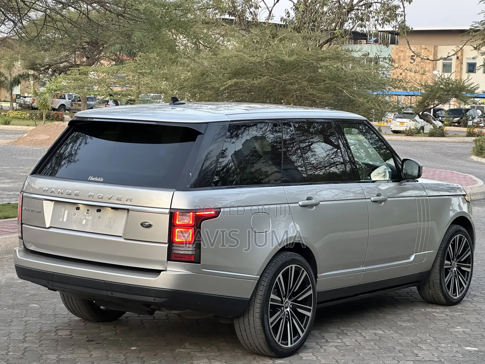 Land Rover Discovery 2015 Gold