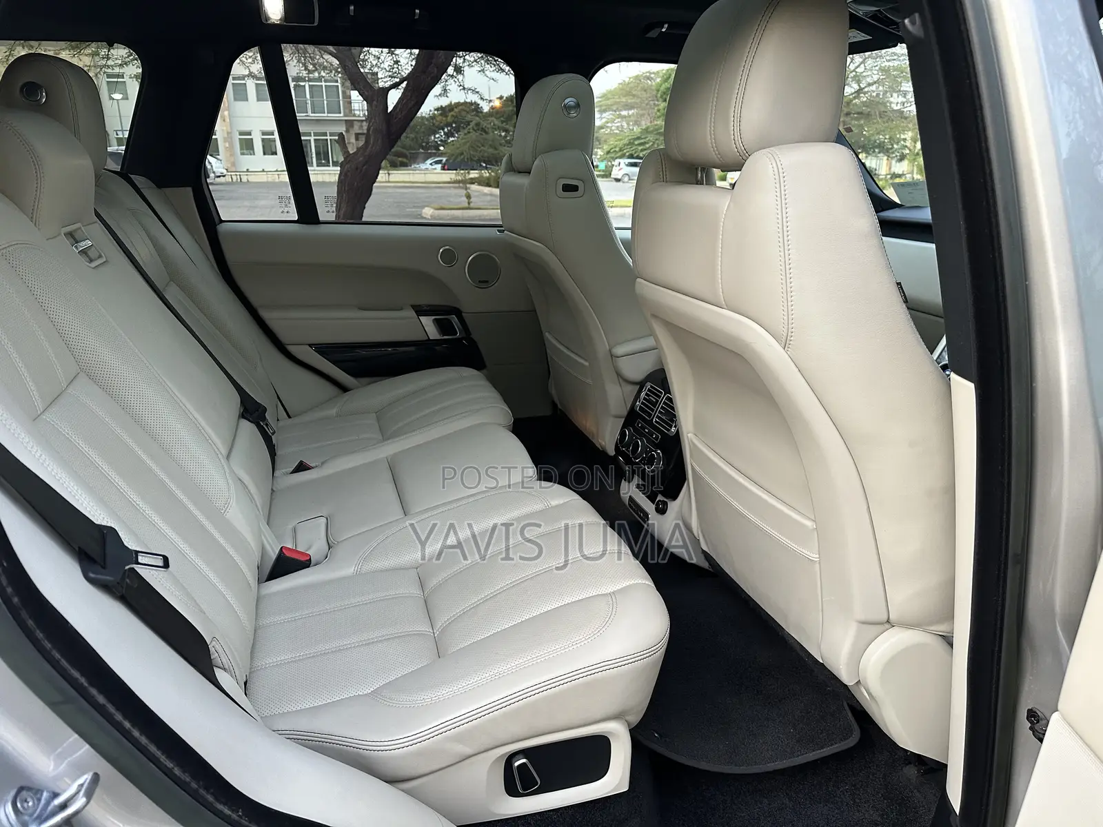 Land Rover Discovery 2015 Gold