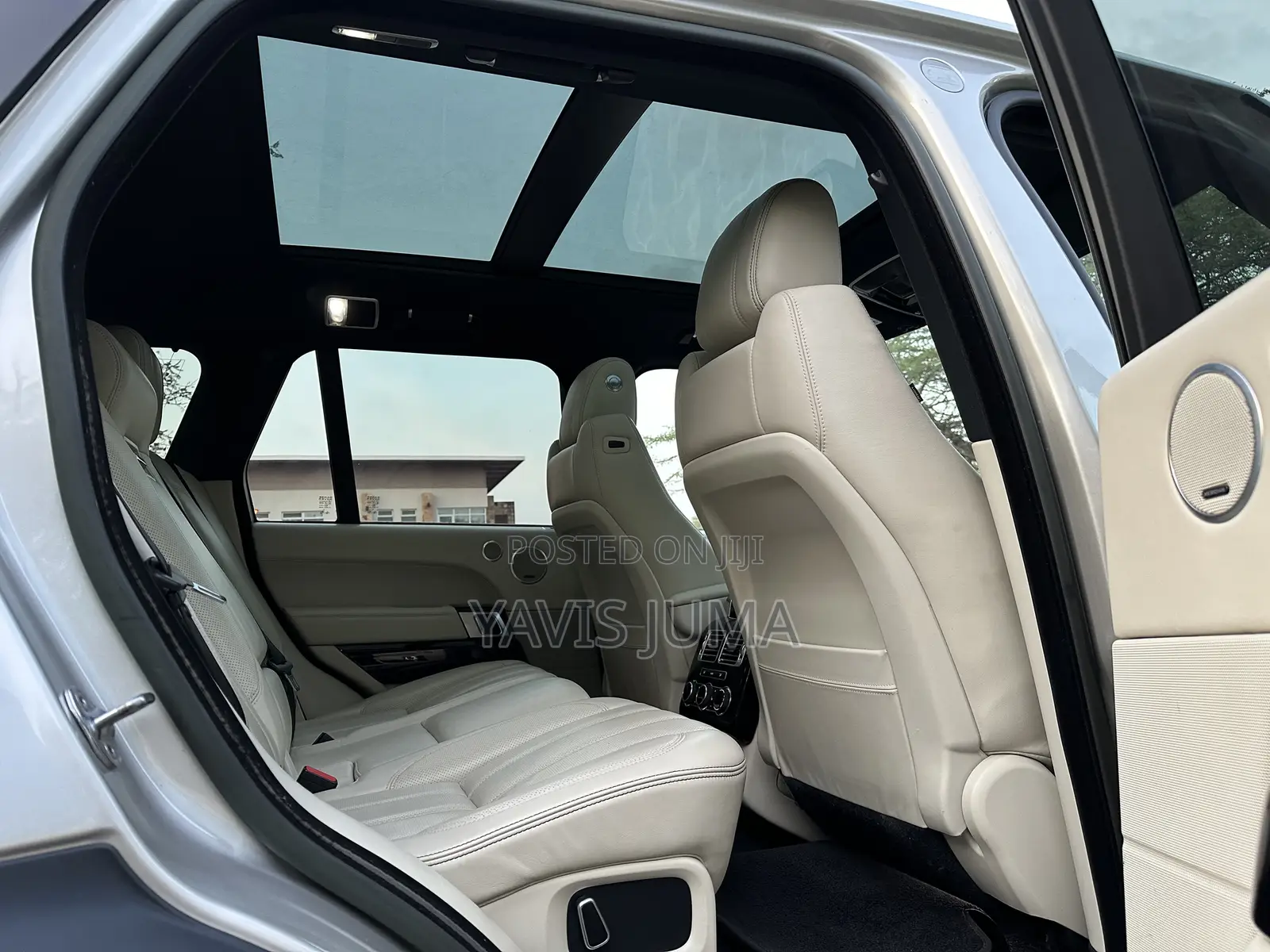 Land Rover Discovery 2015 Gold